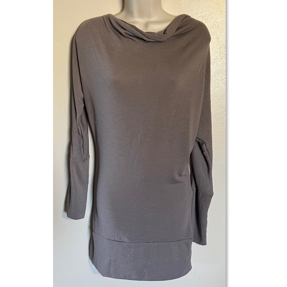 Trendy United Women’s Gray Draped Top Blouse